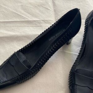 Leather shoe with 2 1/2 heel
